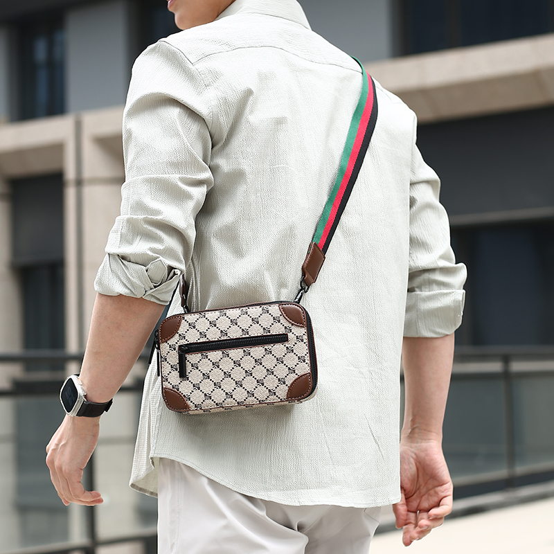 Nova Bolsa Masculina de Moda 2 - Mens Fashion Trend 2026 avaliação e preço